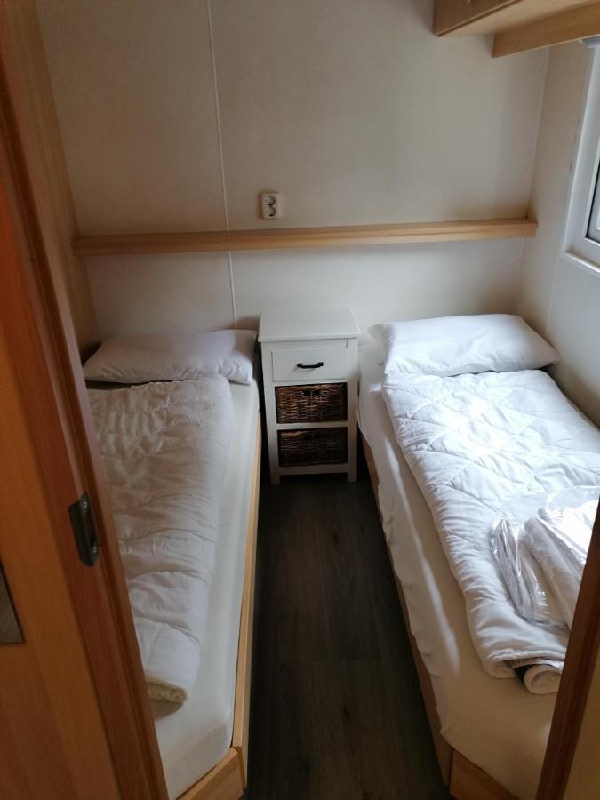 Chalet 4-6 Personen Epe F15 Van Alle Gemakken Voorzien Max Aantal Volwassen Personen Bedraagt 4 Экстерьер фото